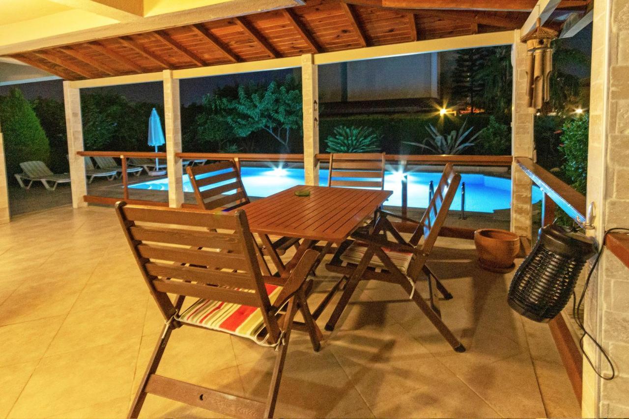Paradise Town Villa Art เบเลก ภายนอก รูปภาพ