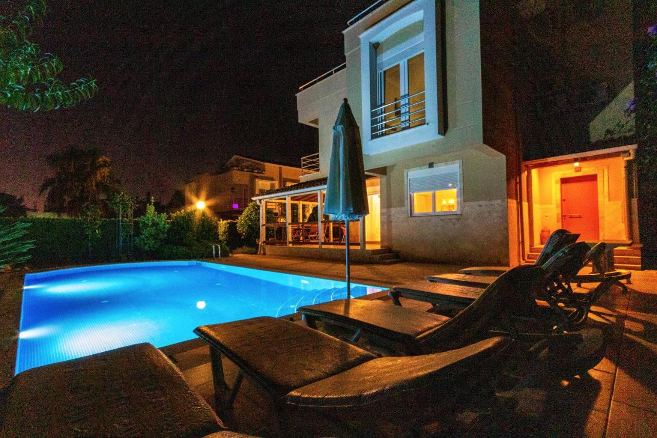 Paradise Town Villa Art เบเลก ภายนอก รูปภาพ