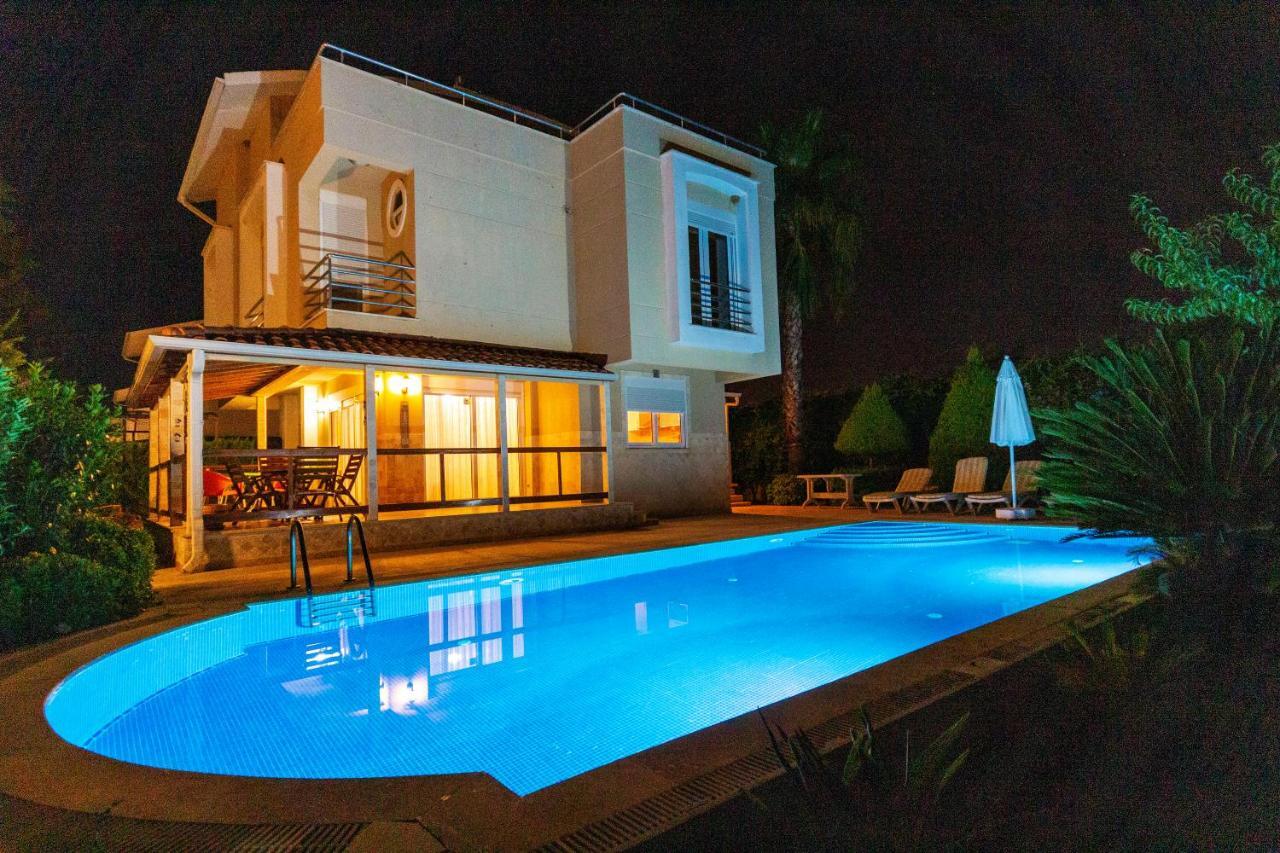 Paradise Town Villa Art เบเลก ภายนอก รูปภาพ